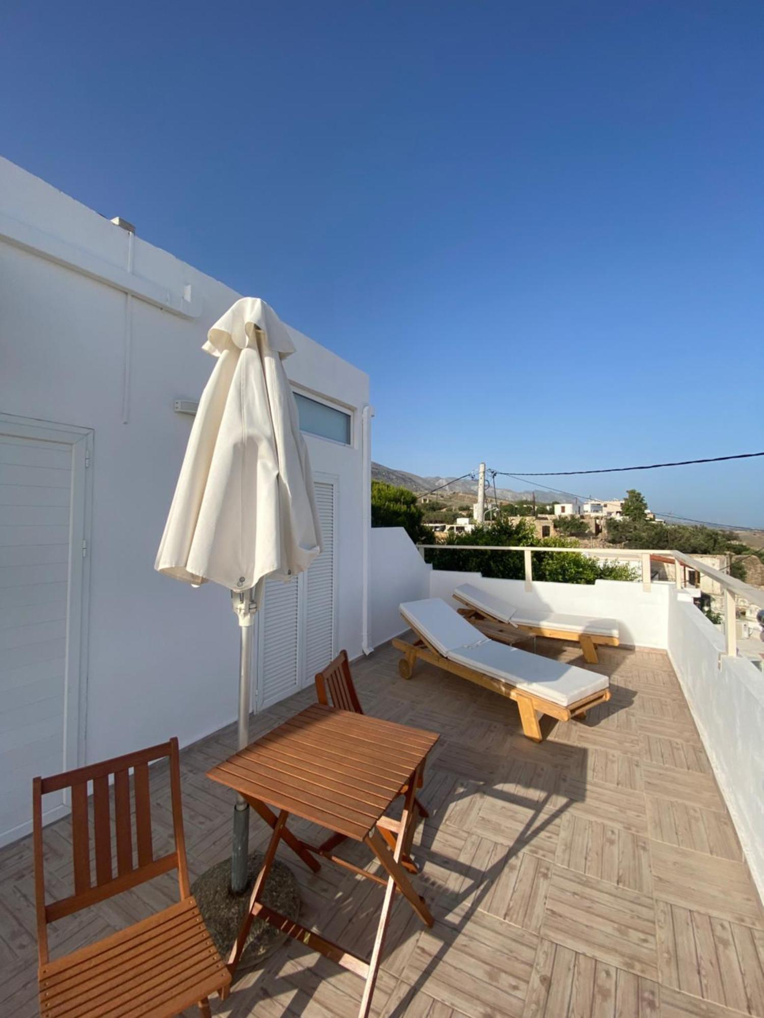 Avra Sfakia Apartments Khóra Sfakíon Esterno foto