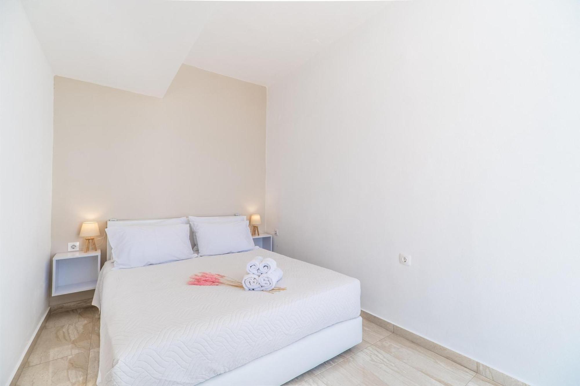 Avra Sfakia Apartments Khóra Sfakíon Esterno foto