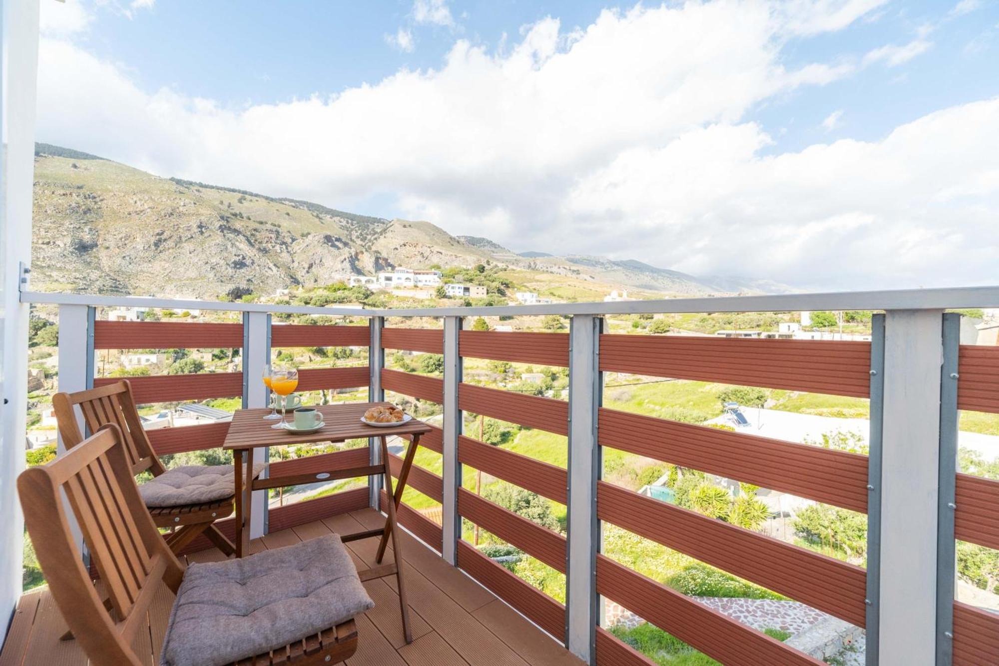 Avra Sfakia Apartments Khóra Sfakíon Esterno foto